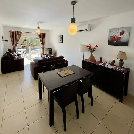 109 Queens Gardens, Apartamento
